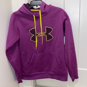 Women’s XS Under Armour Hoodie